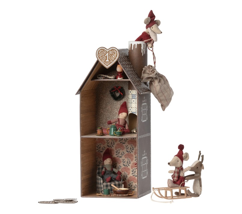 CASA GINGERBREAD 2025