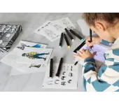 A SCUOLA DI MANGA CON TAVOLETTA LUMINOSA