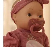 BAMBOLA LIVIA IMPERMEABILE CHE FA PIPI'